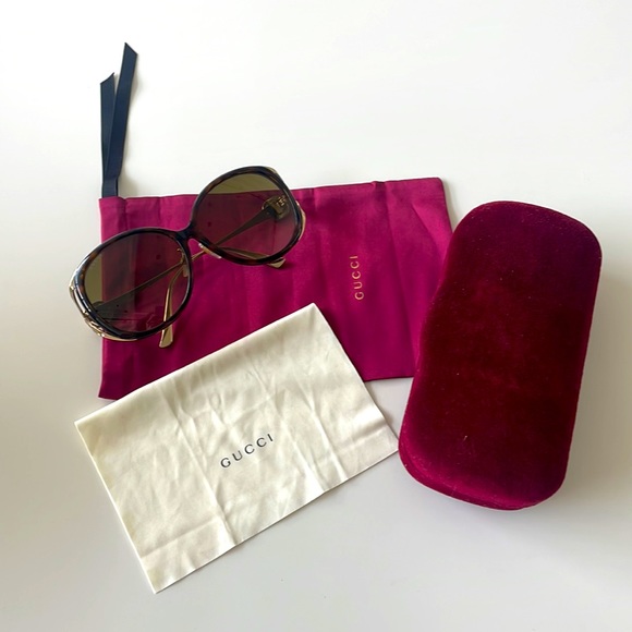 Authentic Gucci Sunglasses - Picture 4 of 4